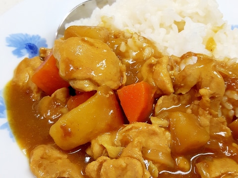 リンゴ入り(^^)子供が喜ぶ簡単ポークカレー♪